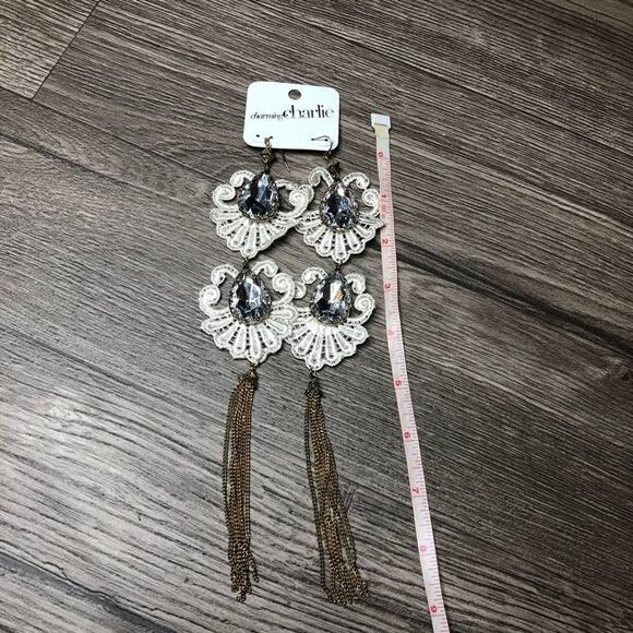 2/$30 Embroidery Crochet W Crystal Dangle Drop Earrings - Picture 1 of 7